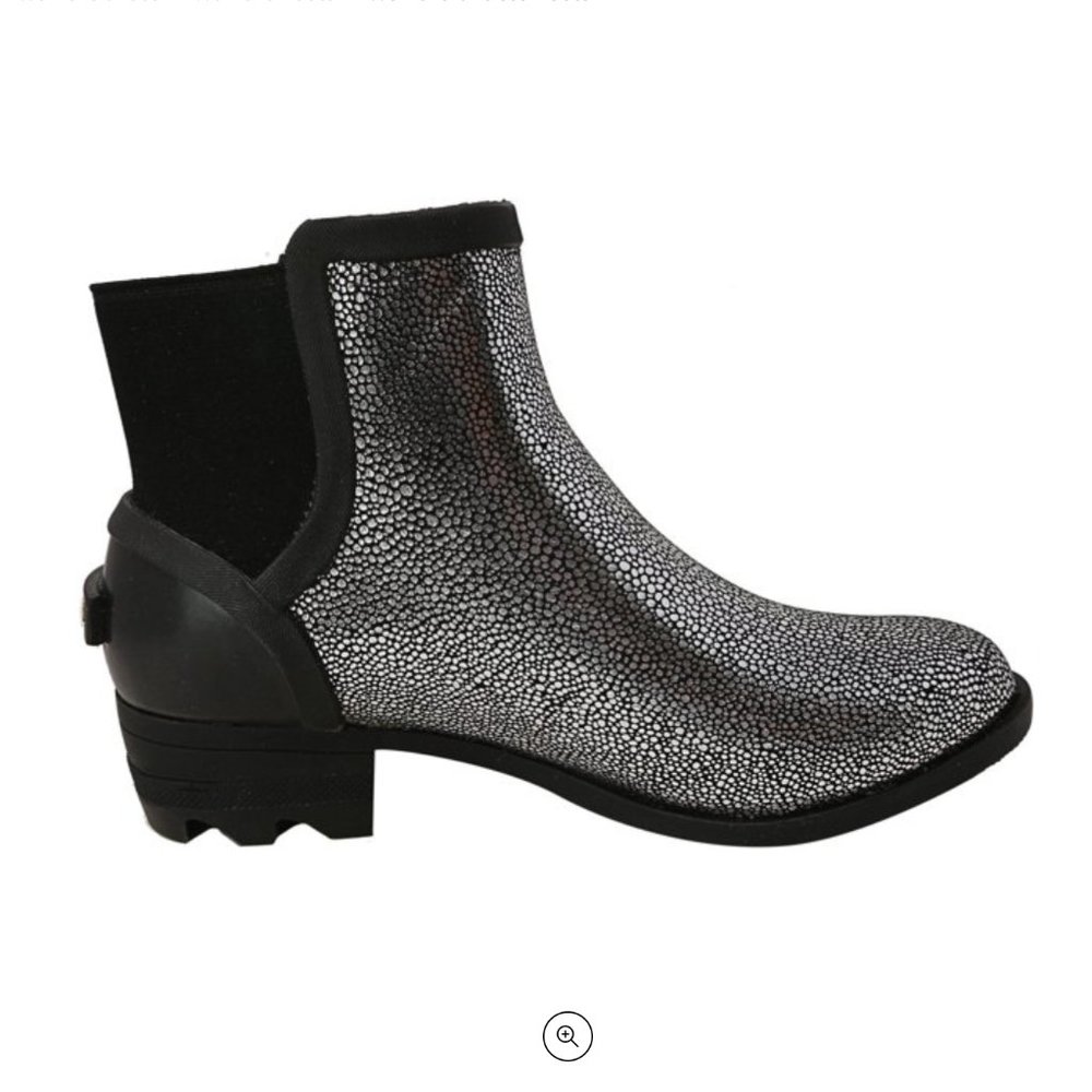 Sorel Women's Janey Chelsea Black + Silver Rubber Boots